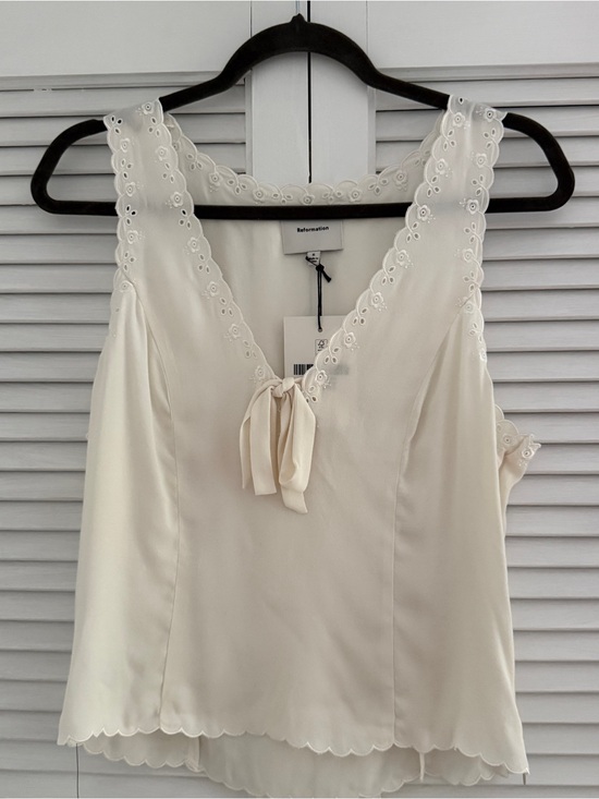 Reformation Tops - Reformation Cream Eyelet Trim Silk Tank